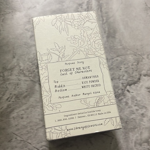 NWT Library of Flowers Handcreme - Picture 2 of 3